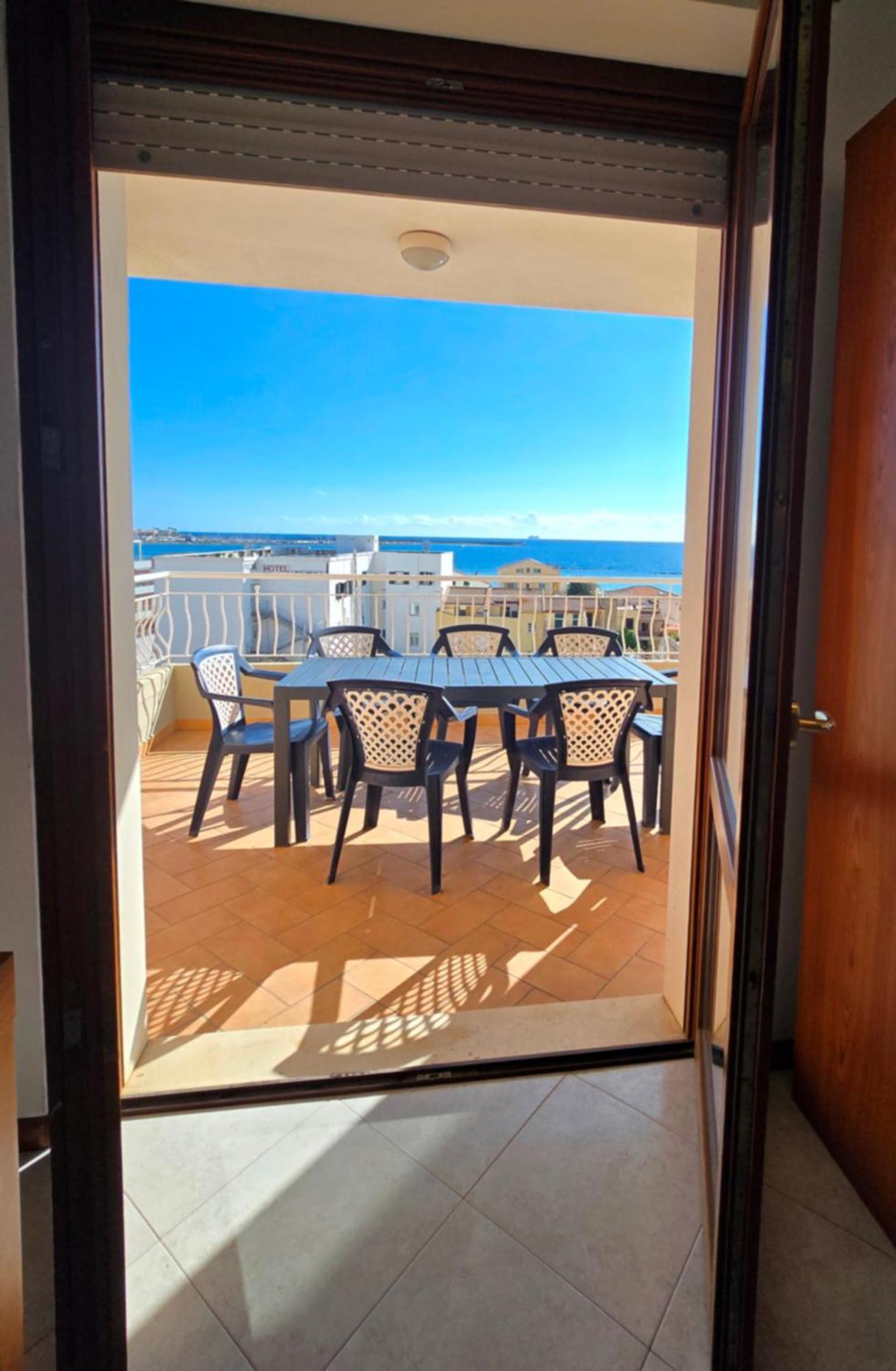Royal Apartment Sea View อาลเกโร ภายนอก รูปภาพ
